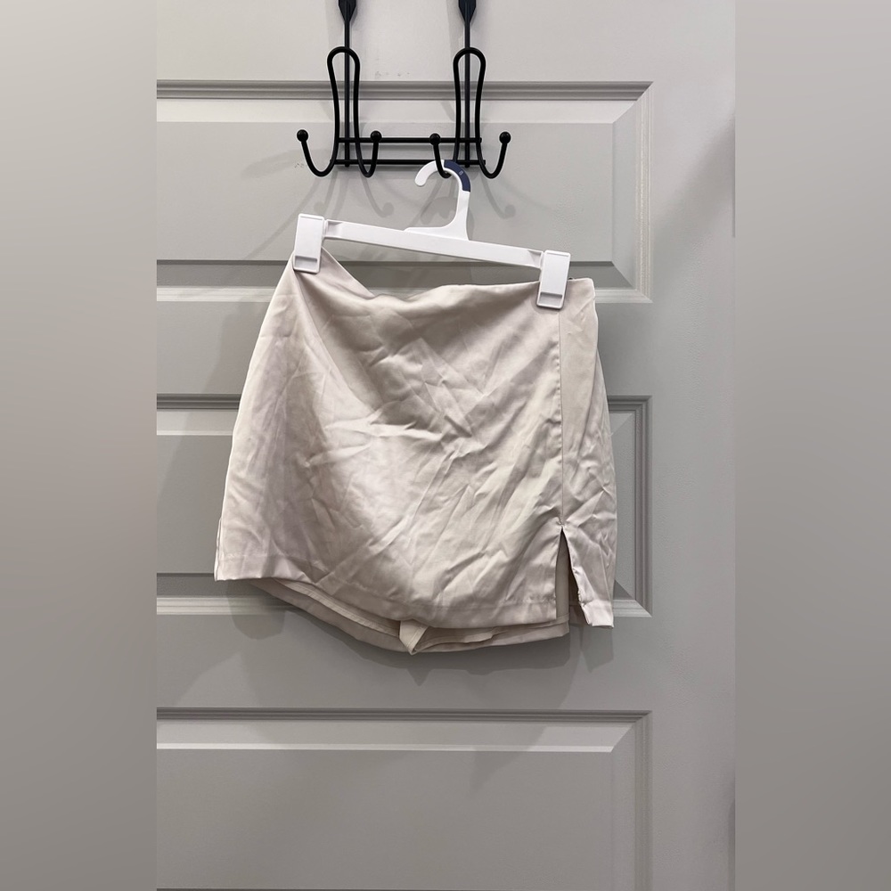 Abercrombie satin skirt